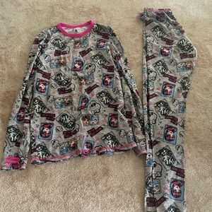 cuddl Duds Monster High pajama set with thumb holes medium EUC!